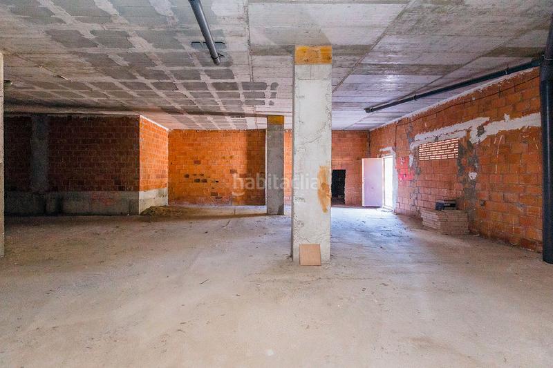 Foto e31f451e-97b5-42f5-b587-bbe26267b5c5. Alquiler local comercial solvia inmobiliaria locales en Almería