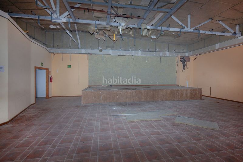 Foto 3c0eb8b5-5427-4ad0-aa9e-003ca50bd702. Local comercial a Buñol