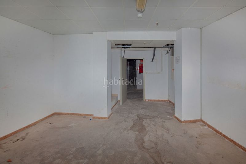 Foto fded3fed-b142-441c-92b3-768be13e7d91. Local comercial a Buñol