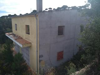 Chalet  C/ pedraforca. Solvia inmobiliaria  chalet independiente maçanet de la selva