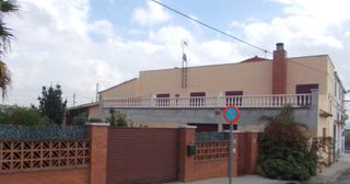 Chalet  C/ maset -ms. Solvia inmobiliaria  chalet independiente masquefa