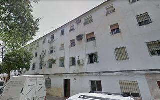 Pis  C/ pino. Solvia inmobiliaria  piso sevilla
