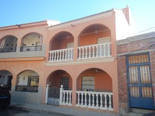 Maison jumelée  C/ félix rodríguez de la fuente. Solvia inmobiliaria  chalet adosado guillena