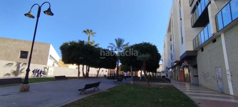 Foto 3a4bf593-b95e-4424-bf9c-b148fbac7cd0. Alquiler local comercial solvia inmobiliaria locales en Roquetas de Mar