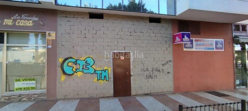 Foto 611f474d-aa1a-42a1-addd-5c8b93cd8963. Alquiler local comercial solvia inmobiliaria locales en Roquetas de Mar