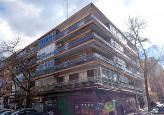 Local commercial  C/ esteban collantes. Solvia inmobiliaria  locales madrid