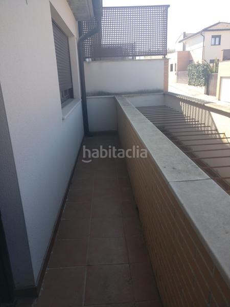 Foto 80a0bcb7-5215-4ddd-b365-bd2602a84e90. Alquiler casa pareada solvia inmobiliaria chalet adosado en Cadreita