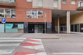 Lloguer Local Comercial  Av roma. Solvia inmobiliaria  locales manlleu
