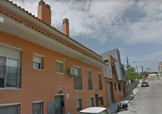 Parking voiture  C/ alcanyis. Solvia inmobiliaria  garaje rubí