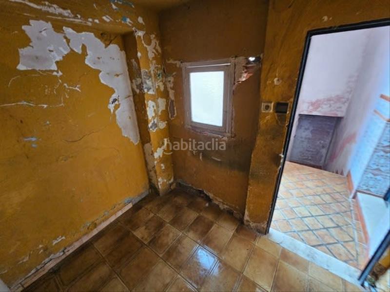 Foto a7b7604b-0b83-4646-bb3f-37c80be2f124. Casa aparellada a Rute
