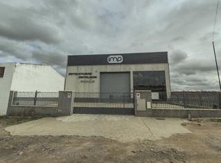 Bâtiment à usage industriel  C/ paredes guillen. Solvia inmobiliaria  nave industrial almendralejo