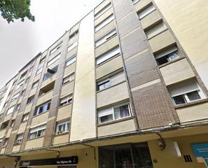Aparcament cotxe  C/ dra castells. Solvia inmobiliaria  garaje lleida