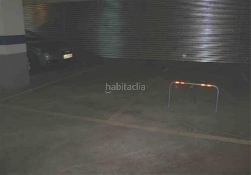 Foto 9d6748aa-1b9d-4187-93ae-359846ae1879. Aparcament cotxe a La Lastra León