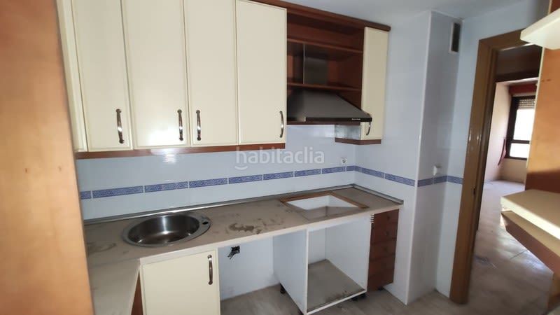 Foto abb83087-5a75-4fa7-ad63-2654b7c6c1c9. Pis a Parque Europa-Los Pitufos Pinto