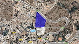 Finca rústica  C/ el cuartel. Solvia inmobiliaria  suelo urbano laroles