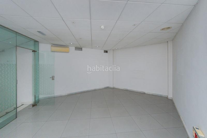 Foto e44eb2a7-b306-4d5b-a4a2-2646fea3af8a. Lloguer local comercial a Maracena