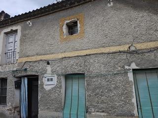 Casa aparellada  Pz de los espejos. Solvia inmobiliaria  chalet adosado cuéllar