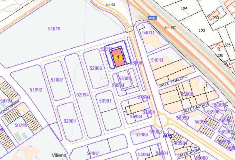 Foto 3d427dfb-933b-4d6f-84e5-f487cf146a24. Finca rústica a El Mercado - Plaza de Toros Villena