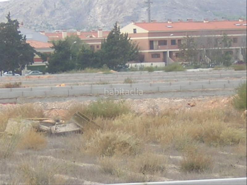 Foto ae16081a-2f5f-4a3f-ba76-581290fedb6b. Finca rústica a El Mercado - Plaza de Toros Villena