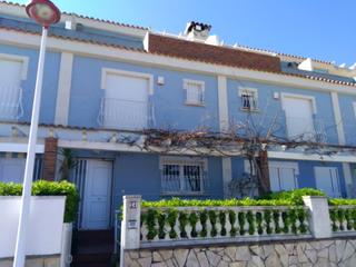Casa pareada  C/ partida platja almadrava. Solvia inmobiliaria  chalet adosado poblets els