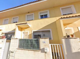 Maison jumelée  C/ alfredo pérez costa. Solvia inmobiliaria  chalet adosado real de gandía