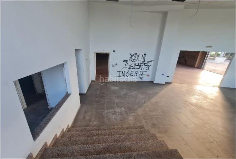 Foto cd1a4386-d1e2-49e8-82fe-6e1246268431. Location bâtiment à usage industriel dans Piedrabuena