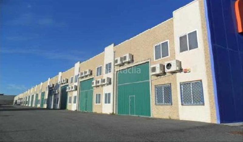 Foto eb5d2d47-ce7a-48af-a929-a8a9e51bc343. Bâtiment à usage industriel dans Zona Rural Ávila