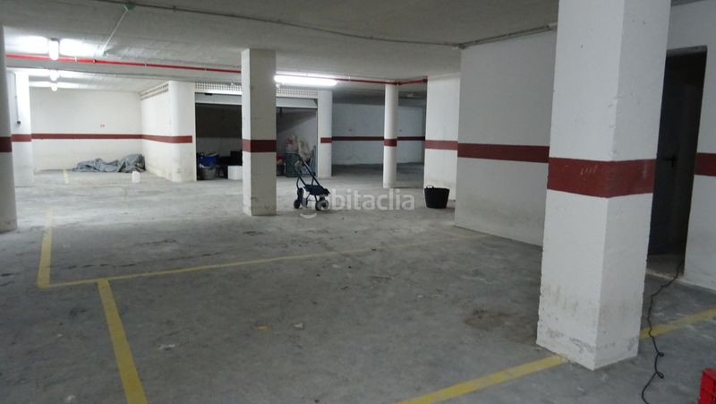 Foto 7fd0e99c-2988-4b18-b454-abdd48b5ab1e. Aparcament cotxe a Oliva pueblo Oliva