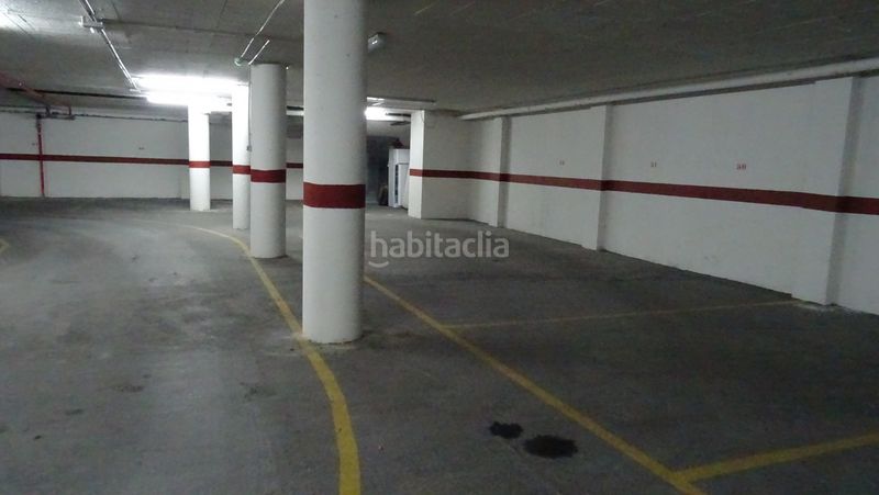 Foto a8cb2f06-85de-400a-bfc3-b8f13893981b. Aparcament cotxe a Oliva pueblo Oliva