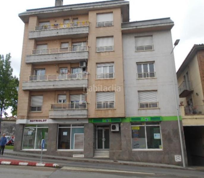 Foto 4f2f8c5f-6680-472e-996e-f0e7bad3aea1. Posto auto in Olot