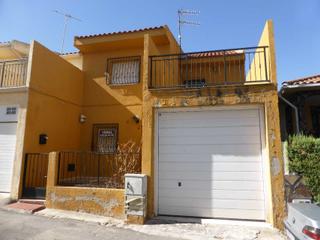 Casa bifamiliare  C/ quevedo. Solvia inmobiliaria  chalet adosado recas