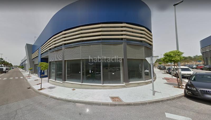 Foto c9d4aff3-d9ed-4238-8cae-a93ad6363019. Aparcament cotxe a Pisa Mairena del Aljarafe