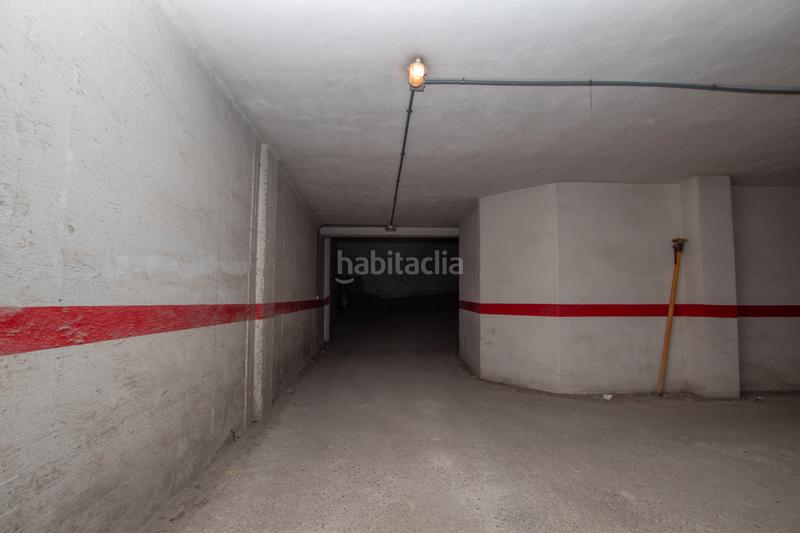 Foto f17c4de2-f87b-4bfe-a5fb-ca6147dd5a0f. Aparcament cotxe a Picassent