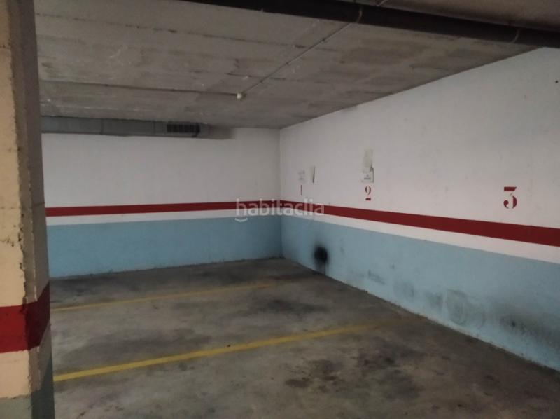 Foto c3a44c16-ba9f-404f-b7c3-70789e5932e9. Parking voiture dans Migjorn Reus