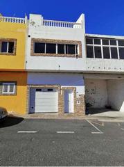 Chalet  C/ abraham cardenes. Solvia inmobiliaria  casa arucas