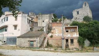 Chalet  Cm de castell. Solvia inmobiliaria  casa pontils