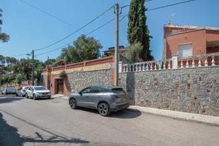 Xalet  C/ alcover. Solvia inmobiliaria  chalet independiente rubí