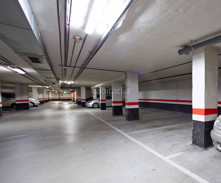 Foto 5f260b53-7d37-4bd0-a1fb-4692472f0c84. Aparcament cotxe a Berriz