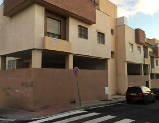 Piso  C/ opera. Solvia inmobiliaria  piso almería