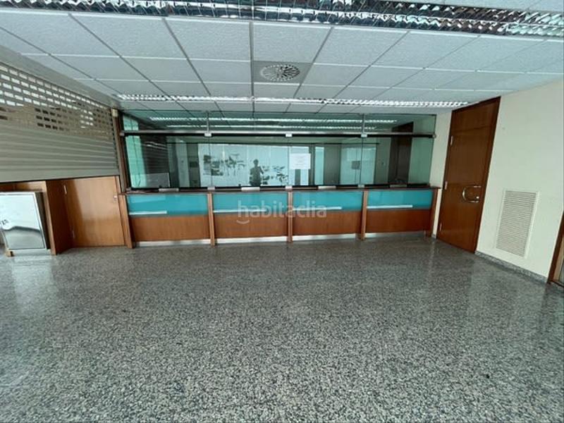 Foto fdc362b7-59c6-4e8d-a37d-7d22bfa904ea. Rent business premise in Horta Barcelona