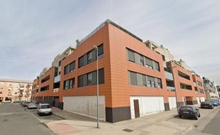 Local commercial  C/ pobladores. Solvia inmobiliaria  locales camas