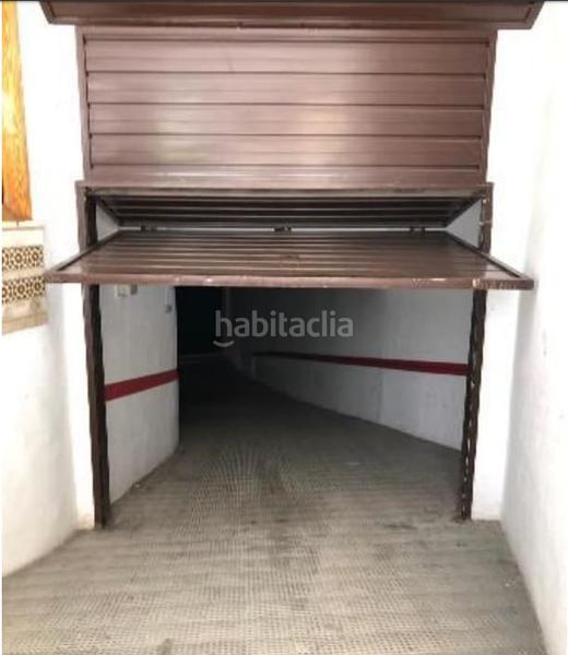 Foto 717bd865-adcd-4005-b6ee-be48b392c472. Parking voiture dans Centro Lucena