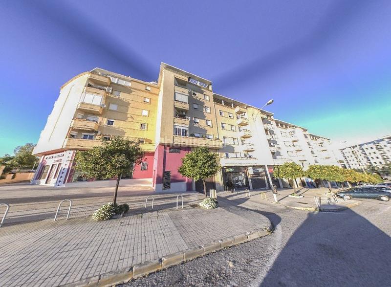 Foto 13dd605d-f346-45e9-8686-9f0047ec6fc3. Local comercial a La Reconquista - El Rosario Algeciras