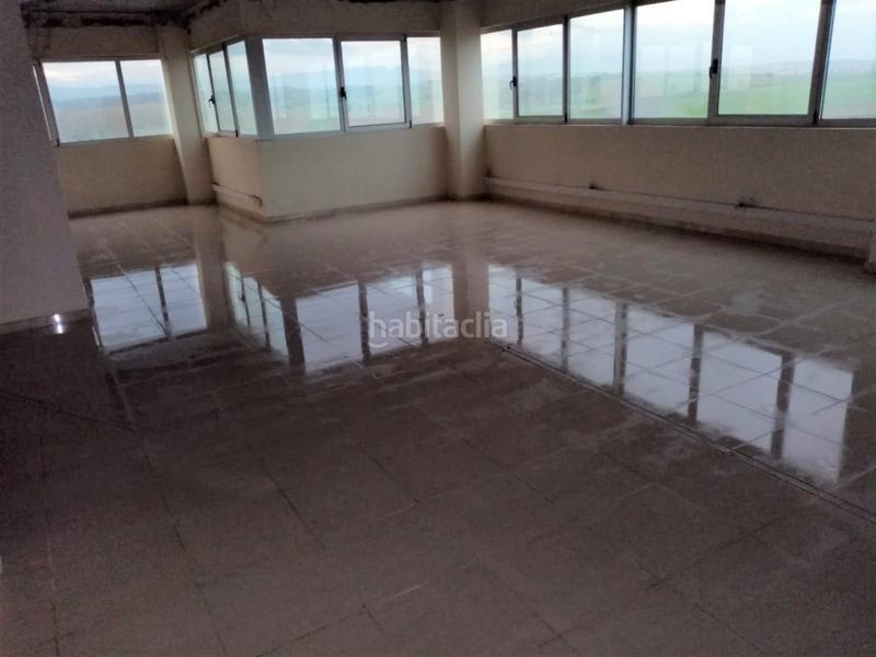 Foto 7bc39fe1-600b-4fc0-a242-29404fd886c2. Alquiler local comercial solvia inmobiliaria locales en Mollet del Vallès