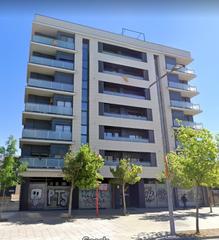 Aparcament cotxe  C/ estudi general. Solvia inmobiliaria  garaje lleida