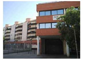 Aparcament cotxe  Angel guimera. Solvia inmobiliaria  garaje sant adrià de besòs