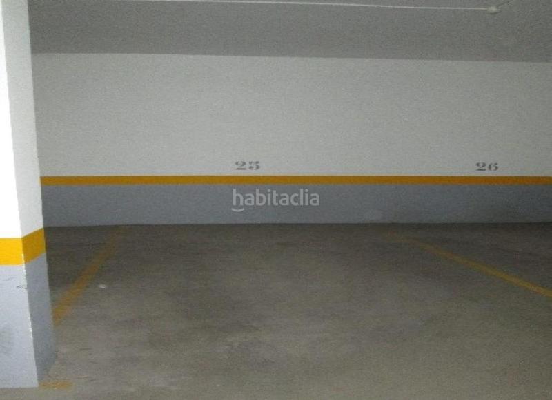 Foto ba5dbe3c-8365-4628-9fc8-4af11ca83723. Car parking in Avenida de Abril-9 de Octubre Sagunt