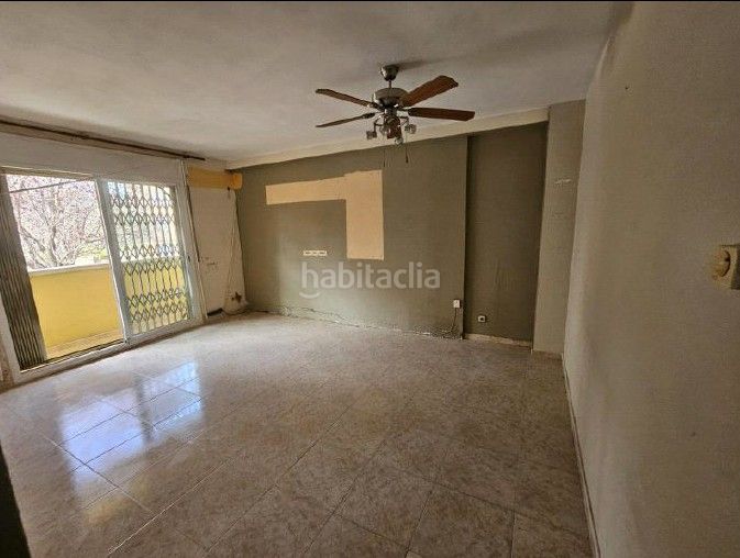 Foto 0f2f3c8a-3343-4e42-bcdc-553a61635085. Pis a Mercat Rubí