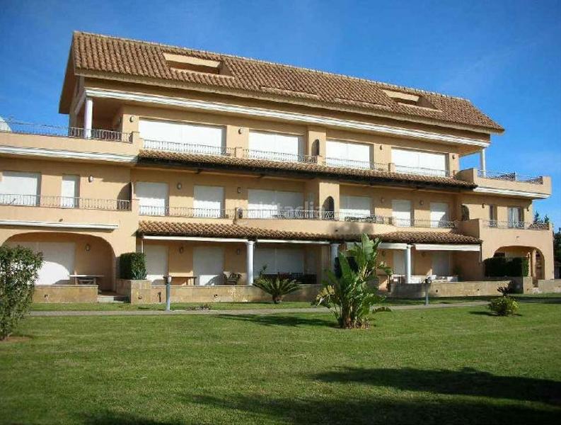 Foto 0ffe8b4e-679e-4417-897f-1743b4a1ac92. Parking voiture dans San Jorge