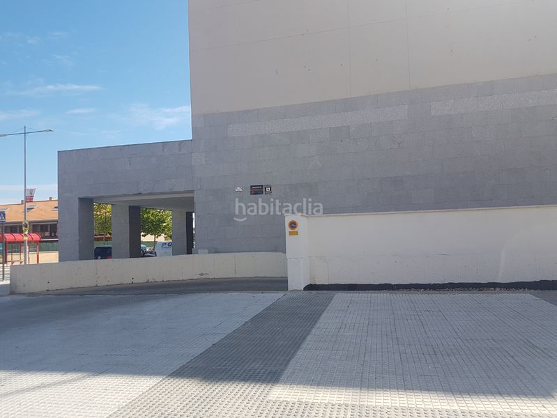 Foto 63f21058-82de-4034-8c3f-55287d4e6fbc. Aparcament cotxe a La Dehesa - El Pinar Navalcarnero